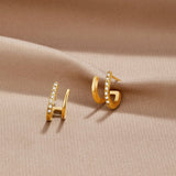 OW Alexia Earrings – Earrings by Olluwa, 18k gold-plated stainless steel, side view