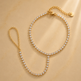 OW Amira Handchain – Bracelet by Olluwa, 18k gold-plated stainless steel, close-up chain detail
