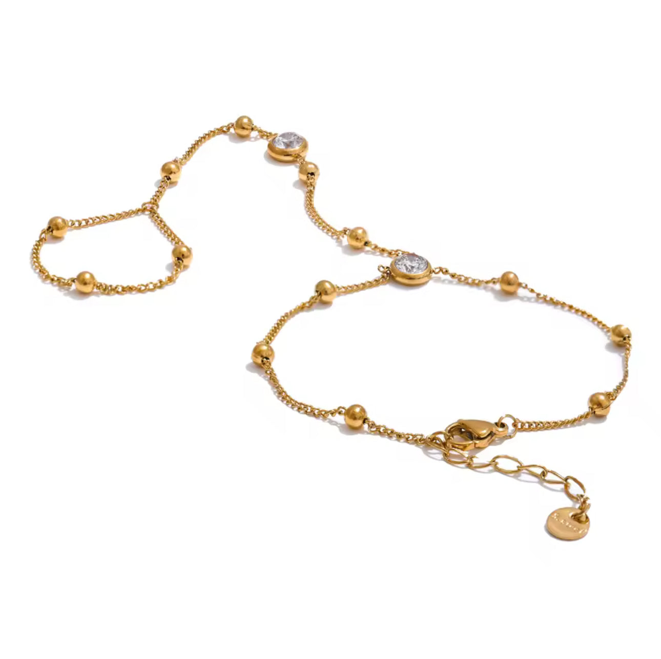 OW Lina Handchain – Bracelet by Olluwa, 18k gold-plated stainless steel, styled on hand