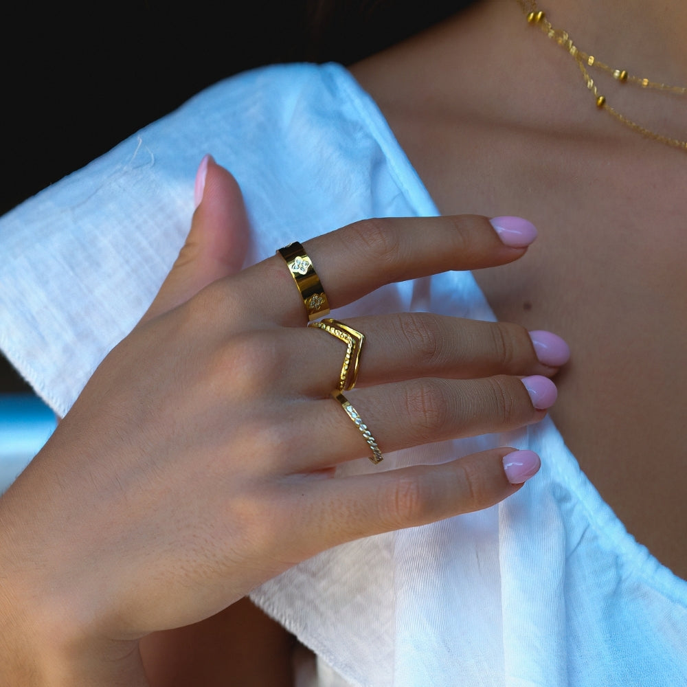 OW Olensya Ring – Ring by Olluwa, 18k gold-plated stainless steel, worn on finger