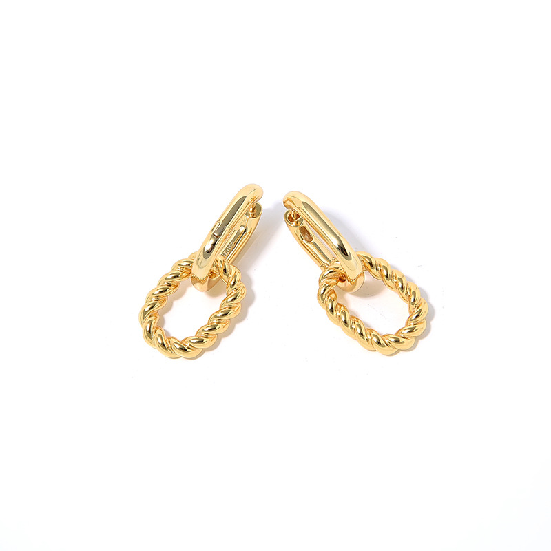 VINCI Earrings – Earrings by Olluwa, 18k gold-plated stainless steel, texture and finish detail