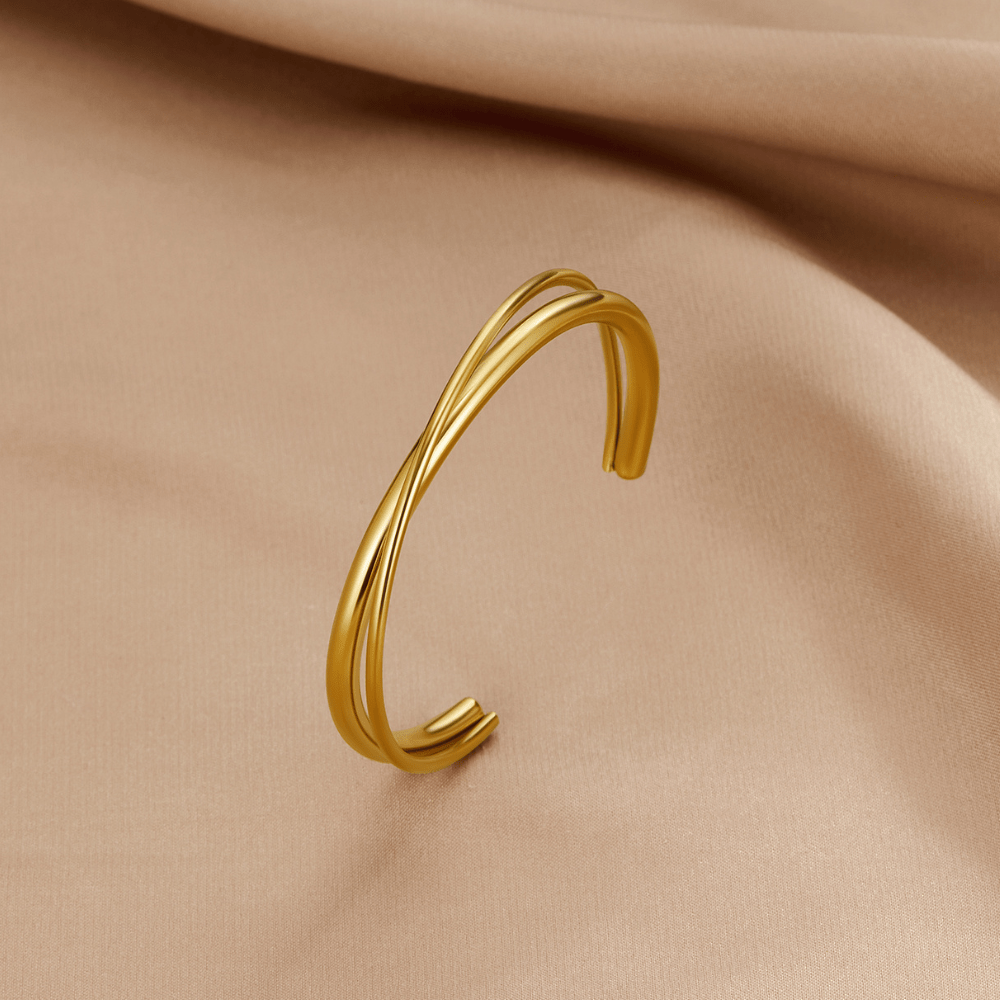 OW Eva Bracelet – Bracelet by Olluwa, 18k gold-plated stainless steel, link detail
