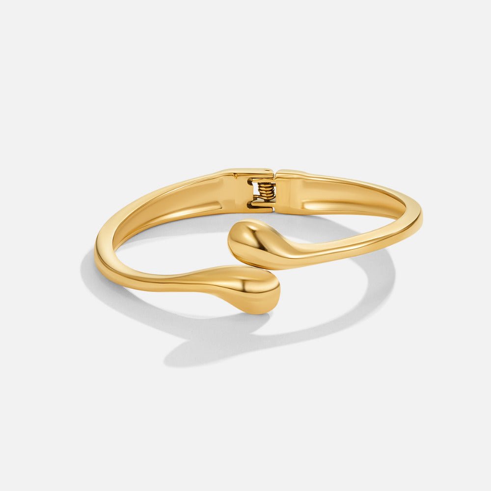 OW Emma Bracelet – Bracelet by Olluwa, 18k gold-plated stainless steel, alternate angle