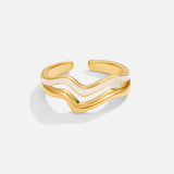 OW Savanahh Ring – Ring by Olluwa, 18k gold-plated stainless steel, close-up detail